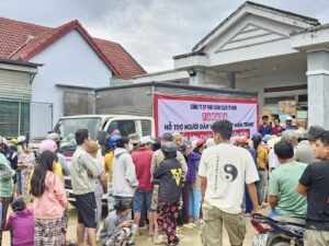 Fahasa cứu trợ đồng bào miền Trung