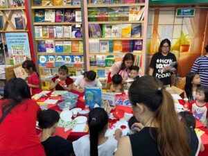 sự kiện giáng sinh năm mới fahasa